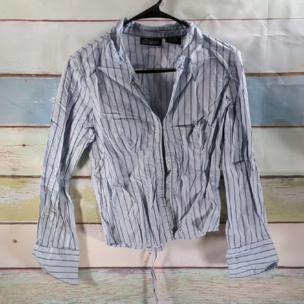 No Boundaries Blue Long Sleeve Crop Button Down Shirt